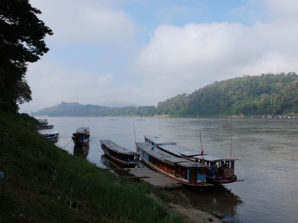 Luang Prabang : &laquo;&nbsp;au bord du Mékong et du Nam Khan&nbsp;&raquo; (1/2)