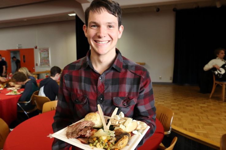 6happy, well-fed student