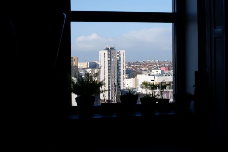 la vue par la fenêtre