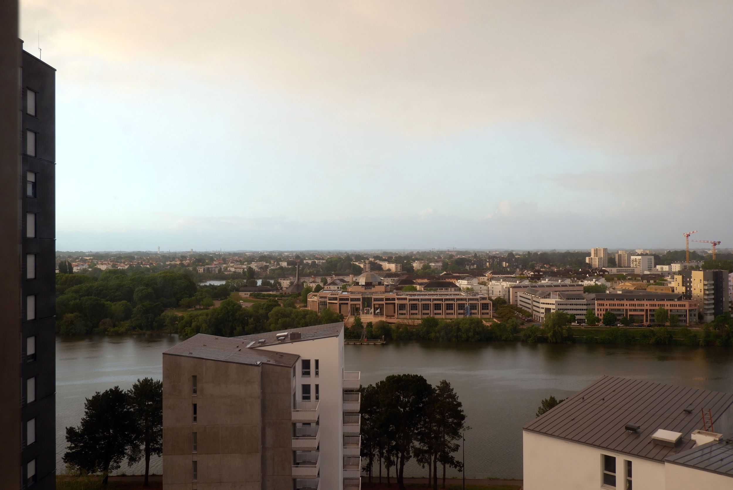 Vue depuis l'appartement à Nantes sur l'hôtel de Région