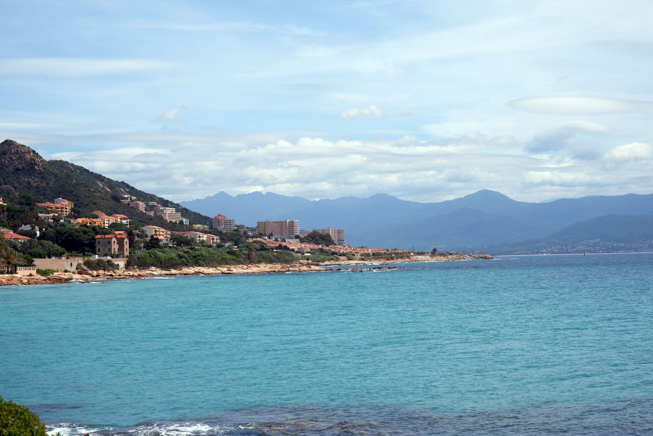 la plage à ajaccio