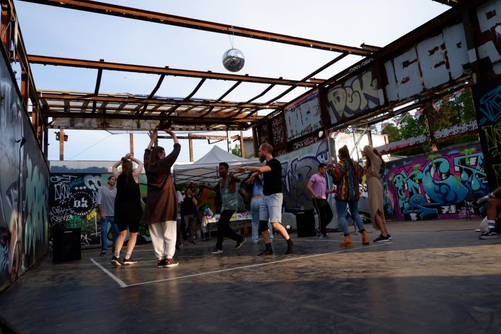 Un printemps à Stockholm : parcs, danse et&nbsp;graffitis
