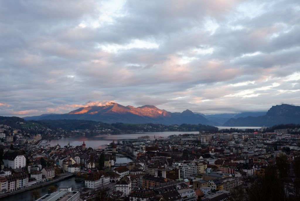 Escapade à Lucerne, Berne et Zurich et première célébration du nouvel an lunaire à&nbsp;Stockholm